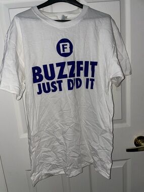 White Short-Sleeve Graphic Tee